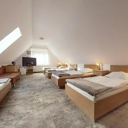 Pod Brzoza ホームステイ *