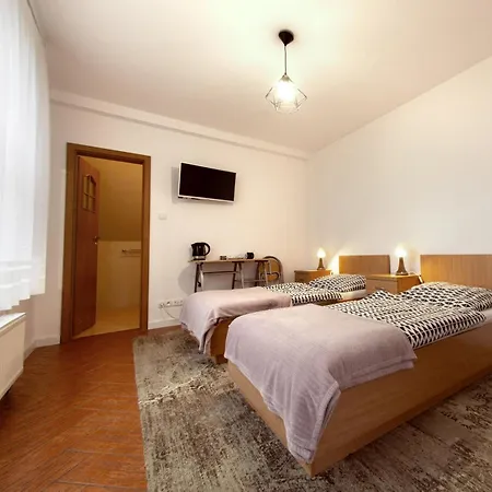 Pod Brzoza ホームステイ *